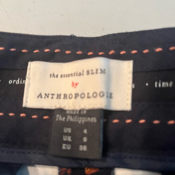 Floral Patterned Pants. Woman’s pants size 4 - Picture 4 of 4